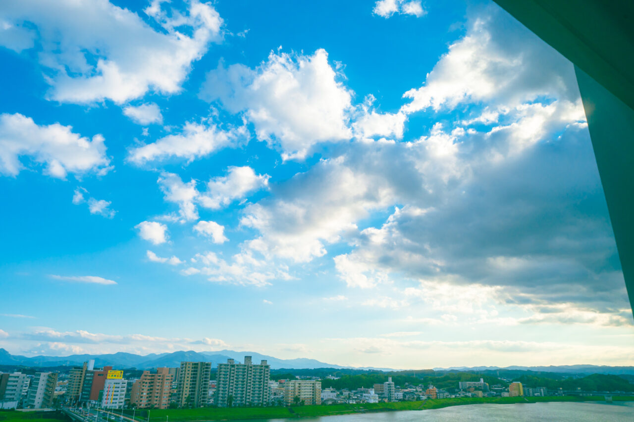 大淀川の空を眺めてととのう様子